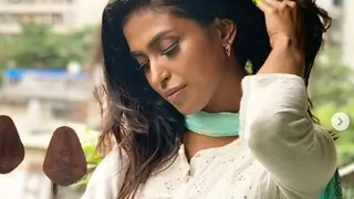 Poulomi Das Dons The Chef Hat Amidst 21-Day Lockdown! thumbnail