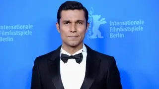 Randeep Hooda Donates 1 Crore; Partner Says "Many Businesses have Secured a Decent Amount of Profit" Thumbnail