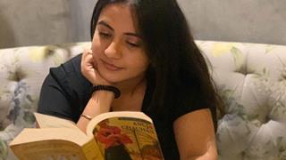 Meera Deosthale spends her self-quarantine time reading books!