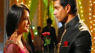 Qubool Hai To Return On TV; Zoya and Asad To Be Seen Romancing Again Thumbnail