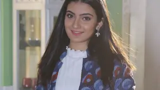 What made Pratibha Ranta call up her father from the sets of Qurbaan Hua? Thumbnail