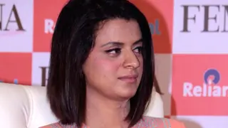 Rangoli Chandel goes Aggressive after being warned of Suspending her Twitter handle! Thumbnail