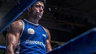 Farhan Akhtar takes up Boxing as Daily Fitness Regime at Home Thumbnail