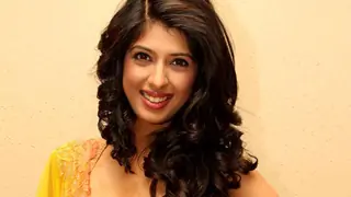 Aishwarya Sakhuja Is Embarrassed To Ask For Payment For Yeh Hai Chahatein amidst lockdown Thumbnail