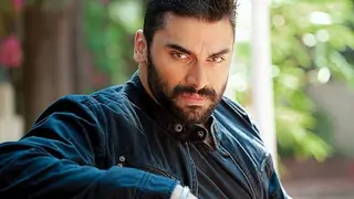 Nikitin Dheer On His Character In 'Raktanchal' Thumbnail