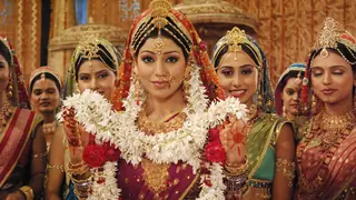 Ramayan's DOP saved Debina Bonnerjee from catching fire! Thumbnail