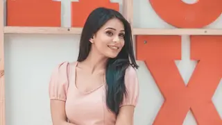 After make up man & fans, it's finally the producers who came to Sonal Vengurlekar's Rescue!   Thumbnail