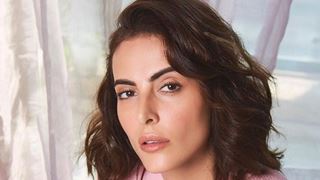 Mandana Karimi Confirms she doesn't have Coronavirus; Asks Fans to educate themselves!  Thumbnail