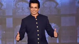 Sonu Sood introduces Helpline Numbers to help Migrant workers reach Home!  Thumbnail