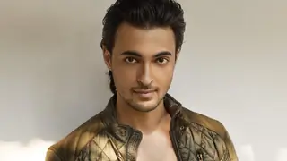 Aayush Sharma's Mulshi Pattern remake now titled Guns of North! Thumbnail