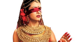 How old was Riya Deepsi (Gandhari) when she shot for Star Plus' Mahabharat ?