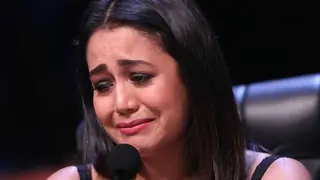 "Don't Worry, I Am Not Dying" - Says Neha Kakkar As She Goes Off Social Media For Two Days Thumbnail