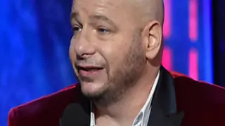 Jeff Ross Denies Having Sexual Relationship With Minor More Than 20 Years Ago Thumbnail