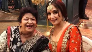 'I'm Devastated by the Loss of my Friend and Guru': Madhuri Dixit Pens Down Heart-Breaking Message   Thumbnail