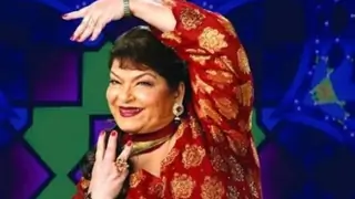 ‘She Was Both a Mother and Father’, Saroj Khan’s Daughter Shares Her Journey as a Single Parent; Calls Her a Hero thumbnail