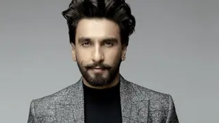 Ranveer's fans set an Example; Donate Computers to Underprivileged Kids to Mark Actor's Birthday Thumbnail