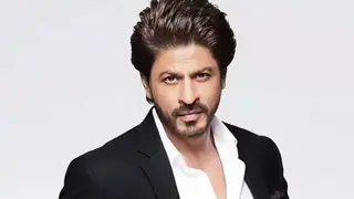 Shah Rukh Khan’s Break Comes to an End? To Play a Punjabi in Rajkumar Hirani’s Next; Starts Shooting from October Thumbnail