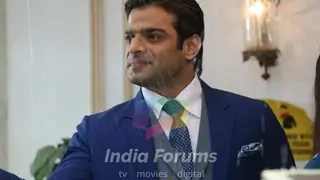 Karan Patel Reveals getting Approached for Naagin 5 as well!  Thumbnail
