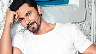 Randeep Hooda Signs With American Manager For Expanding U.S. Presence Thumbnail