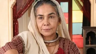 Surekha Sikri opens up on senior citizens not allowed to shoot; says, 'It's a very unfair decision' Thumbnail