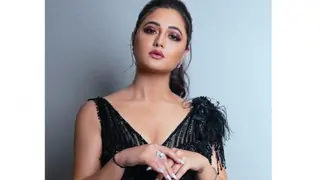 Rashami Desai, Arun Govil, Ravi Dubey and others hail #JaiShreeRam as they celebrate the Ram Mandir festivities Thumbnail