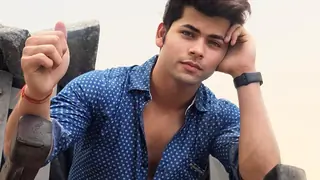 Siddharth Nigam Confirms performing in Star Plus' Ganeshotsav Special; says, 'I have been doing my rehearsals virtually' Thumbnail