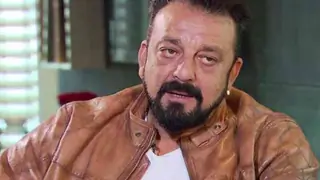 Sanjay Dutt’s Lung Cancer is on Stage 4; Heartbreaking Sequence of Events of How Dutt Was Informed About His Illness Thumbnail