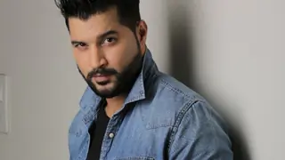 Vikas Sethi all set to launch a production house with wife; To produce a comedy web series Thumbnail