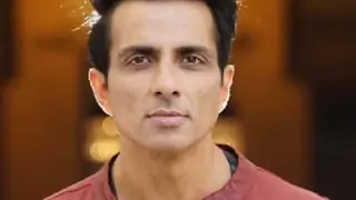 Sonu Sood Issues a Warning To Fake Twitter Account Cheating People Under His Name Thumbnail