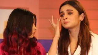 "I’ve watched as you’ve weathered incomparable loss", Shaheen Bhatt To Alia Bhatt in a Special Letter Thumbnail