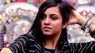 Arshi Khan Refuses To Go Inside 'Bigg Boss 14' House as a Guest & Advise Contestants Thumbnail