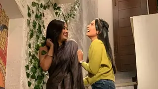 Shweta Tiwari talks about Anjali's character breaking stereotypes in MDKD Thumbnail