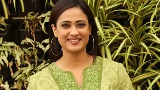 Shweta Tiwari on not announcing her COVID-19 result: I don’t like unnecessary attention Thumbnail