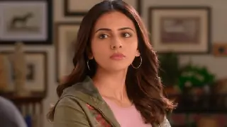 No Escape Plan for Rakul; To Appear for Questioning before NCB Tomorrow; Did her Team Lie Earlier? Thumbnail