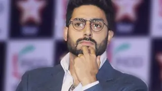 Abhishek Bachchan Conducted an Ask Me Anything Session; Shares the Kind of Messages he Received Thumbnail