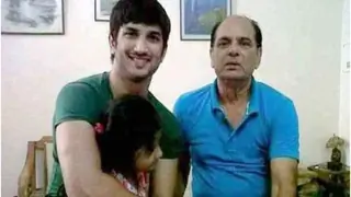 Sushant's father KK Singh met Bihar Chief Minister Nitish Kumar after Bombay HC reserved orders Rhea Chakraborty's Bail Plea! Thumbnail