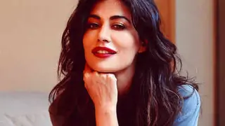 Chitrangda's shares a heartfelt video emphasizing on the need of girl education Thumbnail