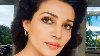 "I Wanted To Quit The Entertainment Industry Till Web Happened To Me" - Flora Saini Thumbnail