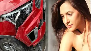 Actor Priya Bathija Meets With an Accident Thumbnail