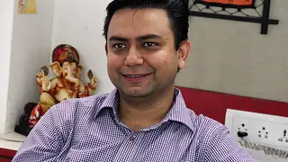 Producer Saurabh Tewari tests positive for COVID-19  thumbnail