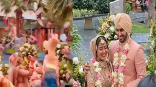 Neha Kakkar Gets Married to Rohanpreet Singh: Images Out Thumbnail
