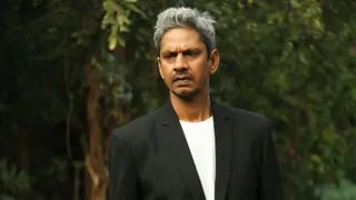 Vijay Raaz’s team member recalls the alleged Molestation incident; says, “We can vouch that Vijay did not molest her”! Thumbnail