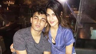 Rhea Chakraborty’s brother Showik files fresh bail plea in Special NDPS Court! Thumbnail