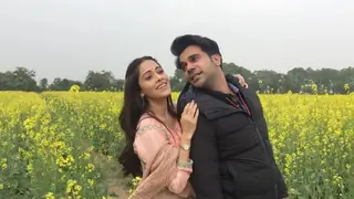 Nushrratt and Rajkummar Recreated the iconic scene from DDLJ; Do you think they nailed it? Thumbnail