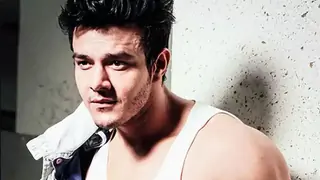 Aniruddh Dave all set to don a different avatar for upcoming web series 'Slip'  Thumbnail