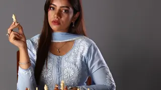 Nidhi Singh spills the beans on working with long-time on-screen partner Sumeet Vyas Thumbnail