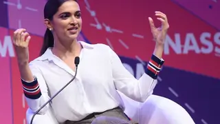 Deepika Reveals How Busy She is: "I have multiple films lined up, No break in the horizon" Thumbnail