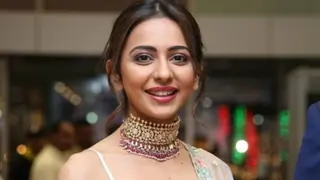 Rakul Preet Singh recovers from Covid-19; says ‘happy to share that I have tested negative’ Thumbnail