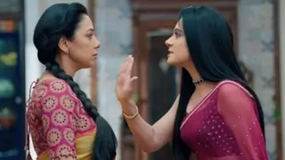 Rakhi to join hands with Vanraj to hurt Anupamaa? Thumbnail