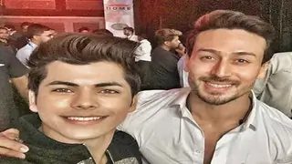 Siddharth Nigam finds a gymnast partner in the form of actor Tiger Shroff Thumbnail